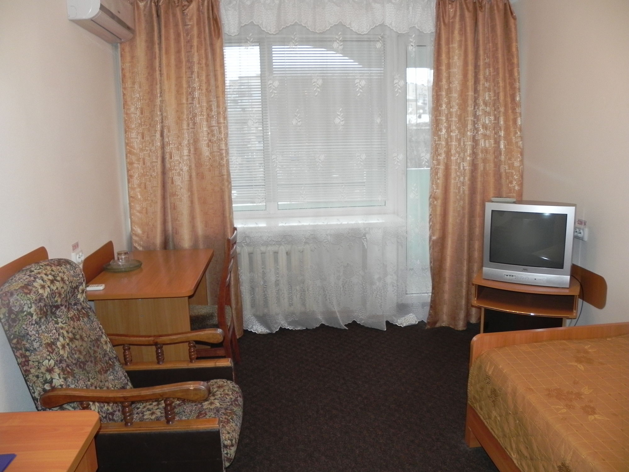 Rassvet Hotell Dnipro Exteriör bild